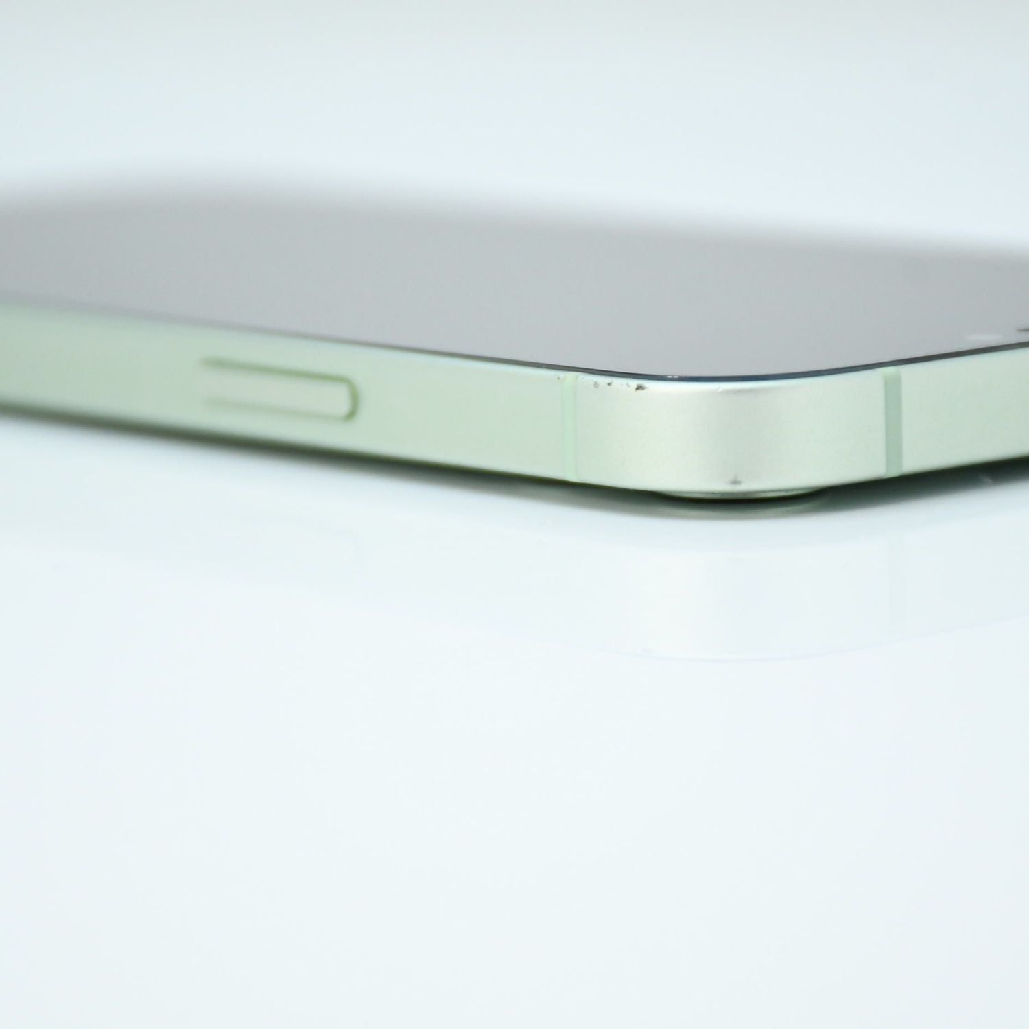 ムスビー｜【専門店電池交換済100％＊液晶美品】SIMフリー iPhone 12 