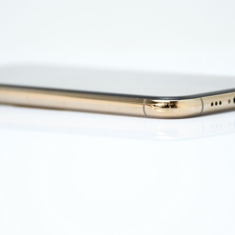 �����ʡ�docomo SIM�ե꡼ iPhone XS 256GB �������