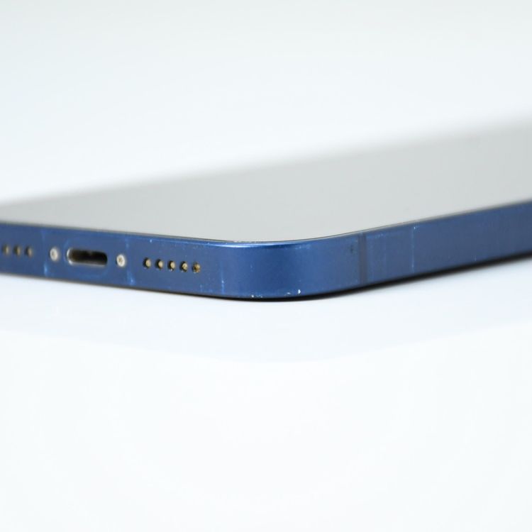 �ڥ���󥯡�SIM�ե꡼iPhone12 64GB �֥롼