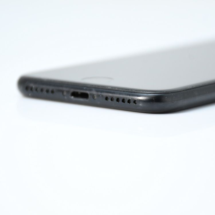 ��ư��ġ�����100 %��SIM�ե꡼ iPhone SE�裲���� 128GB �֥�å�