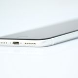 �����ʡ������Хåƥ꡼86���SIM�ե꡼ iPhone SE �裲���� 64GB �ۥ磻��