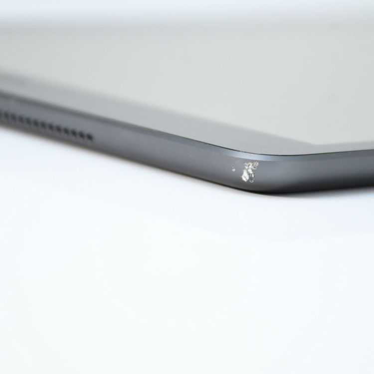 �ڥХåƥ꡼��������94����վ����ʡ�iPad ��8���� 128GB Wi-Fi��ǥ�