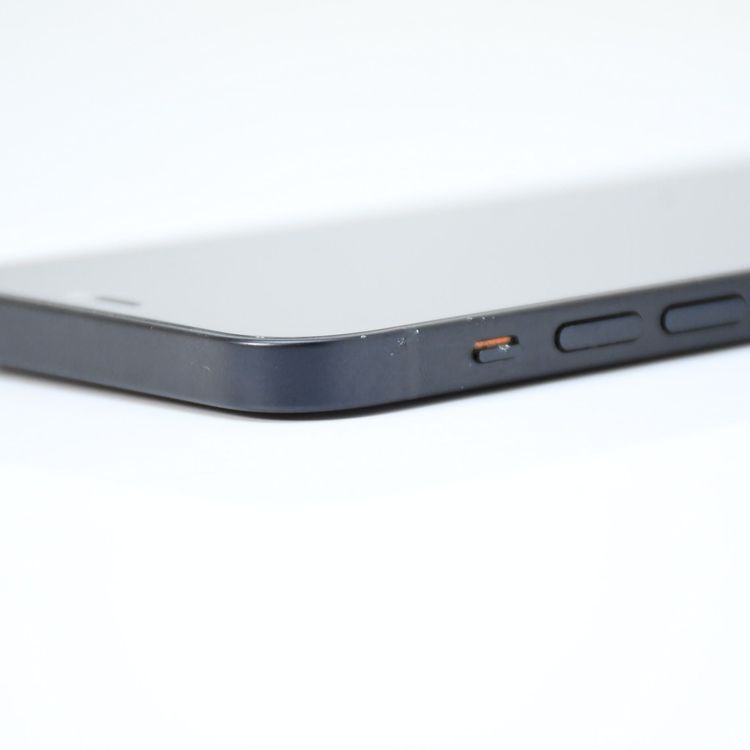 �ڱվ����ʡ�ư��ġ�����100 %�� au SIM�ե꡼ iPhone12 64GB �֥�å�