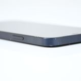 �ڱվ����ʡ�ư��ġ�����100 %�� au SIM�ե꡼ iPhone12 64GB �֥�å�