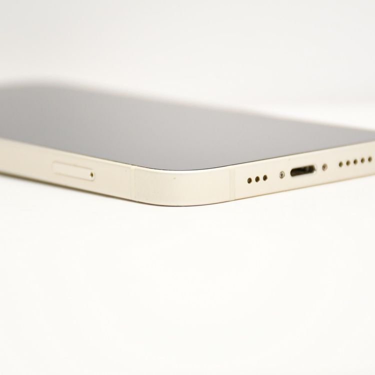 �����̳���ư���ǽ��docomo SIM�ե꡼ iPhone13 128GB �������饤��