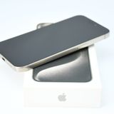 �ڶ˾����ʡ�AppleCare+��SIM�ե꡼iPhone15 Pro Max 256GB