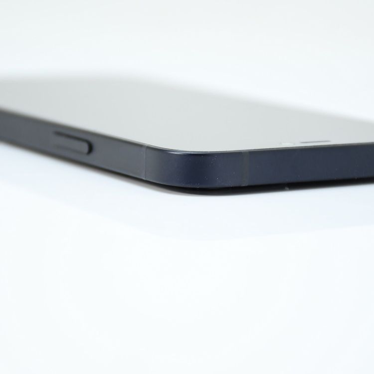 �ڱվ����ʡ������Хåƥ꡼85���au SIM�ե꡼iPhone 12 64GB �֥�å�