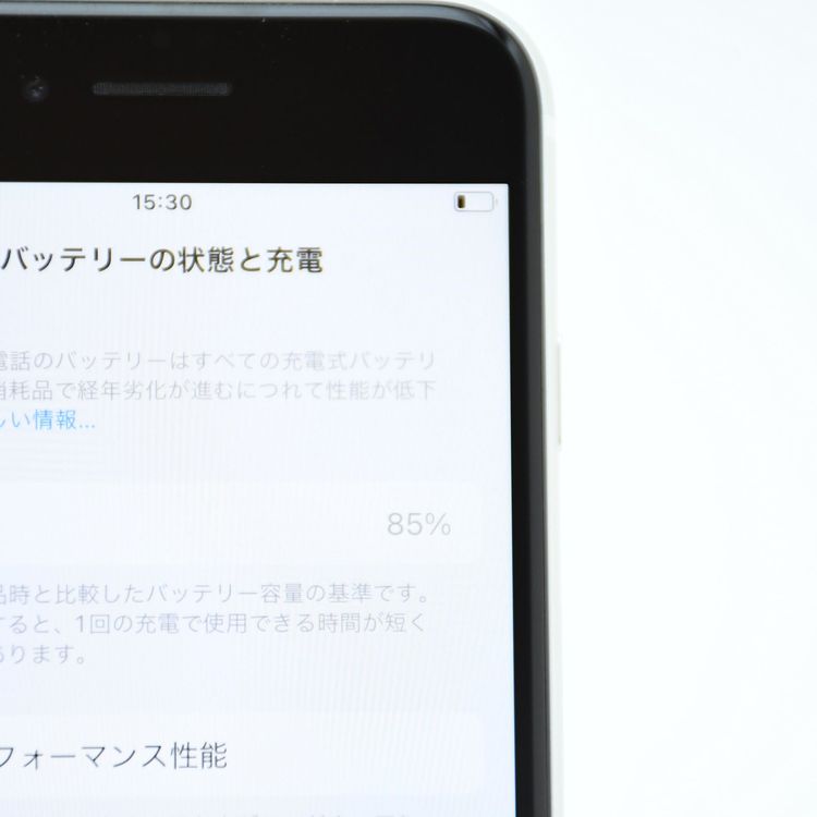 �����ʡ������Хåƥ꡼��������85���au SIM�ե꡼iPhone SE �裲���� 64GB