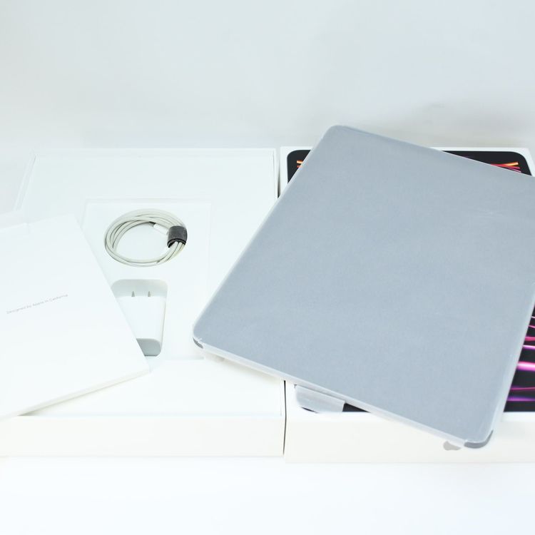 �ڥХåƥ꡼��������90���iPad Pro 12.9����� ��6���� 256GB Wi-Fi��ǥ�