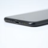 �ڽ����Хåƥ꡼��������80���SIM�ե꡼iPhone SE �裲���� 128GB �֥�å�