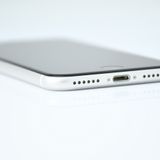 �����ʡ������Хåƥ꡼86���SIM�ե꡼ iPhone SE �裲���� 64GB �ۥ磻��