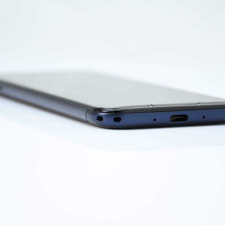 �������ɹ���SIM�ե꡼ docomo ���󤷤󥹥ޥ� KY-51B �ͥ��ӡ�