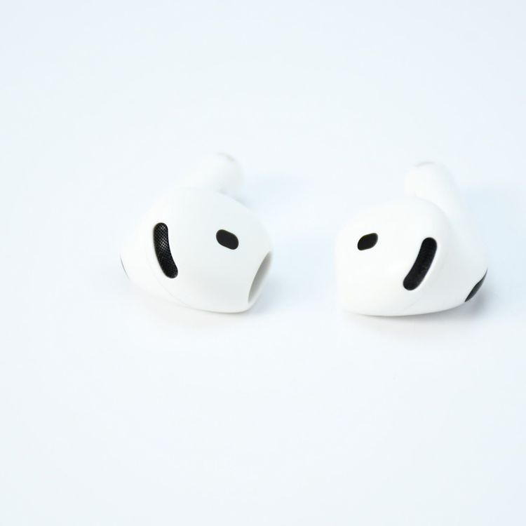 AirPods ��4���� A3055 �����ƥ��֥Υ�������󥻥�����