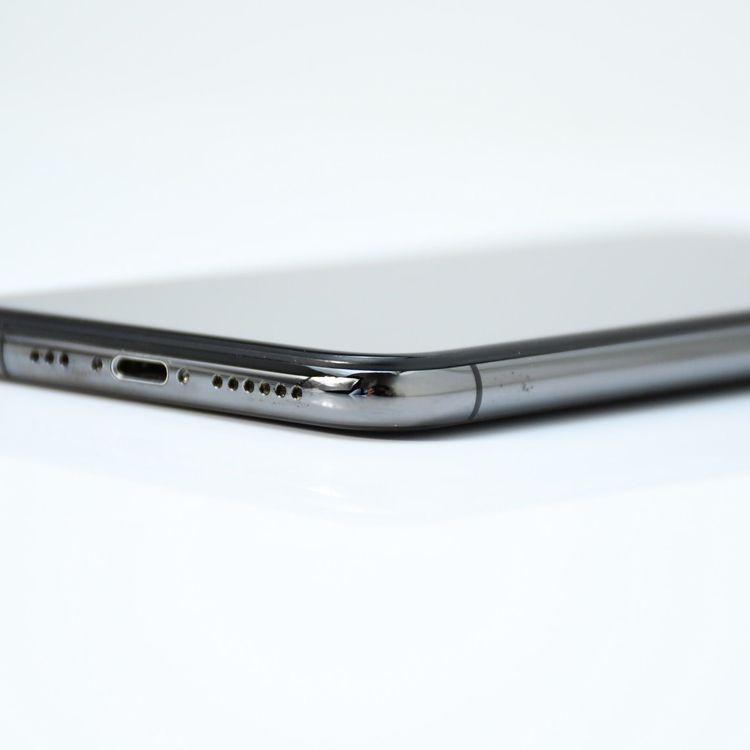 �ڱվ����ʡ�ư��ġ�����100 %��SIM�ե꡼ iPhone XS 256GB ���ڡ������쥤
