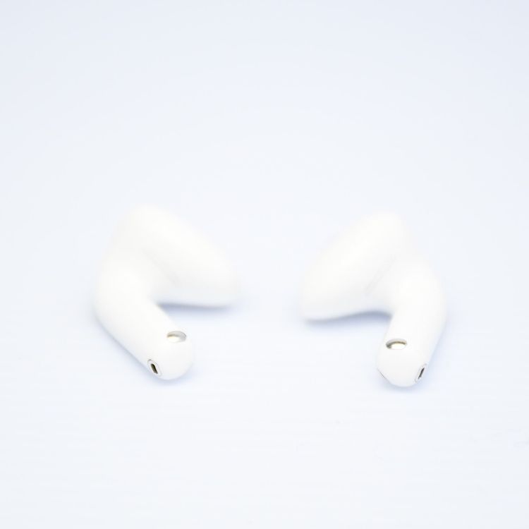 AirPods 4��ANC��A3055 �����ƥ��֥Υ�������󥻥����ܥ�ǥ�