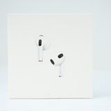 ����°�ʴ�����AirPods ��3����  Wireless Charging Case