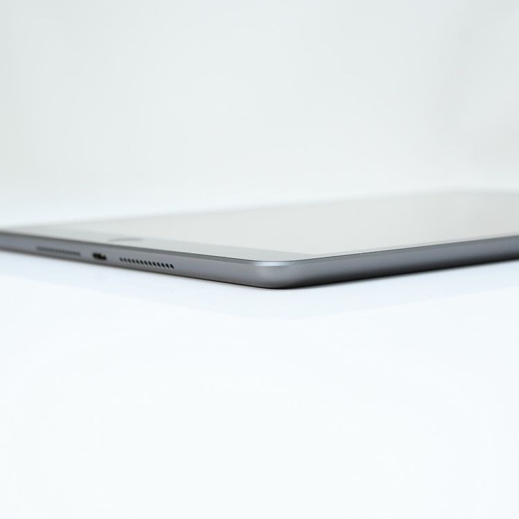 �ڥХåƥ꡼��������88���iPad ��8���� 32GB Wi-Fi��ǥ�