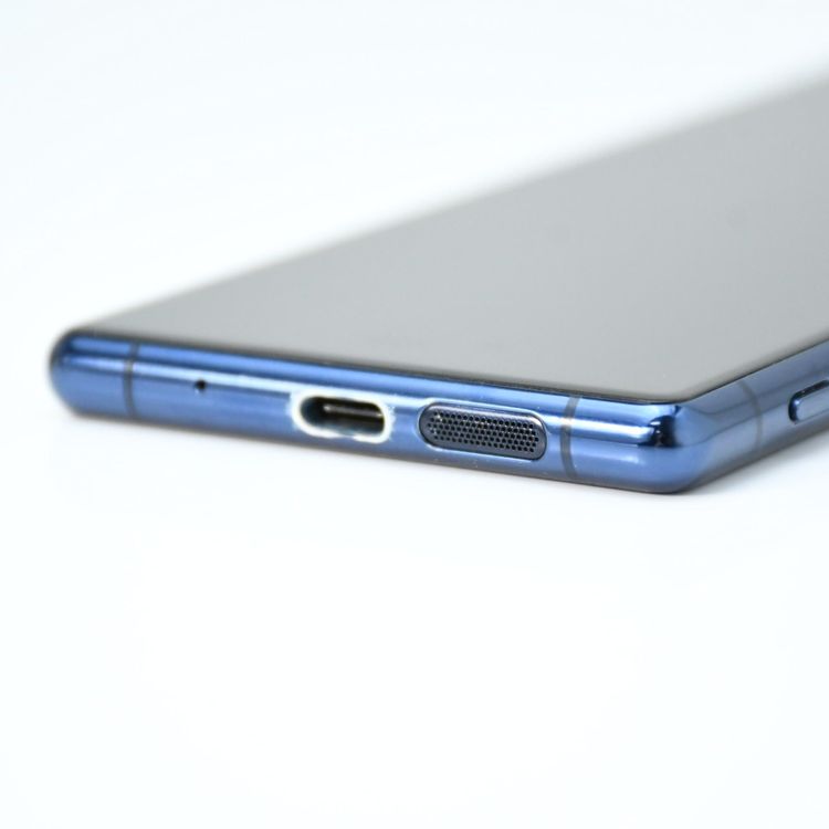 ���������Softbank SIM�ե꡼ Xperia 5 901SO �֥롼