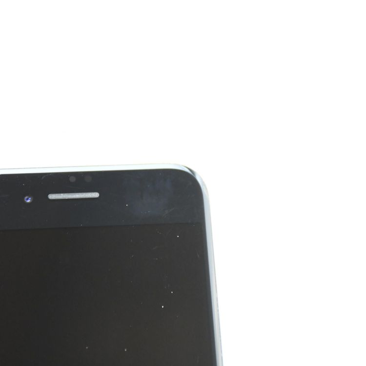 �ڽ����Хåƥ꡼��������86���SIM�ե꡼ iPhone SE �裲���� 64GB �ۥ磻��