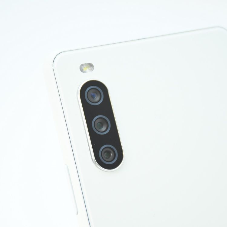 �ڿ���Ʊ�͡�SIM�ե꡼ docomo Xperia 10 III SO-52B �ۥ磻��