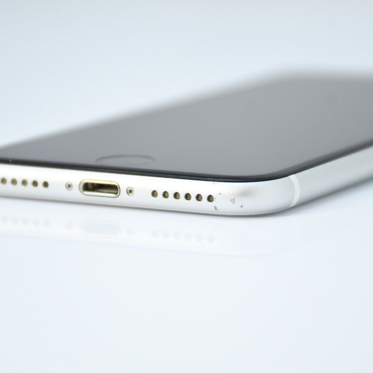 �ڱվ����ʡ�docomo iPhone SE �裲���� 64GB �ۥ磻��