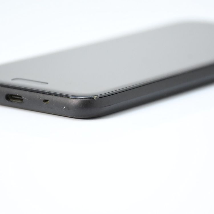 �ڥ���󥯡������ɹ���docomo SIM�ե꡼ AQUOS sense SH-01K �֥�å�