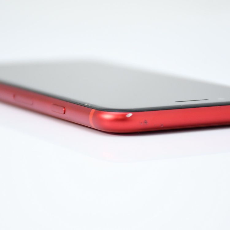 ��ư��ġ�SIM�ե꡼ iPhone SE �裲���� 128GB ��å�