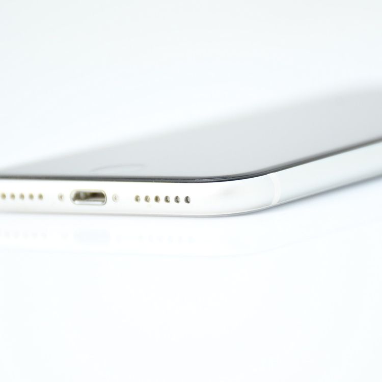 �����ʡ������Хåƥ꡼82���SIM�ե꡼ iPhone SE �裲���� 64GB �ۥ磻��