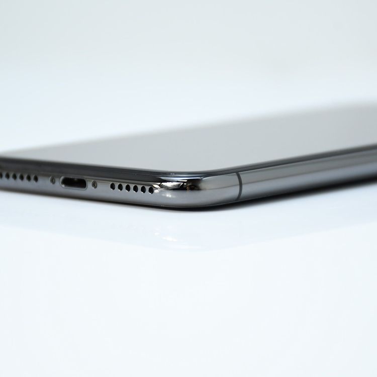 �����ʡ������Хåƥ꡼94���docomo SIM�ե꡼ iPhone X 256GB