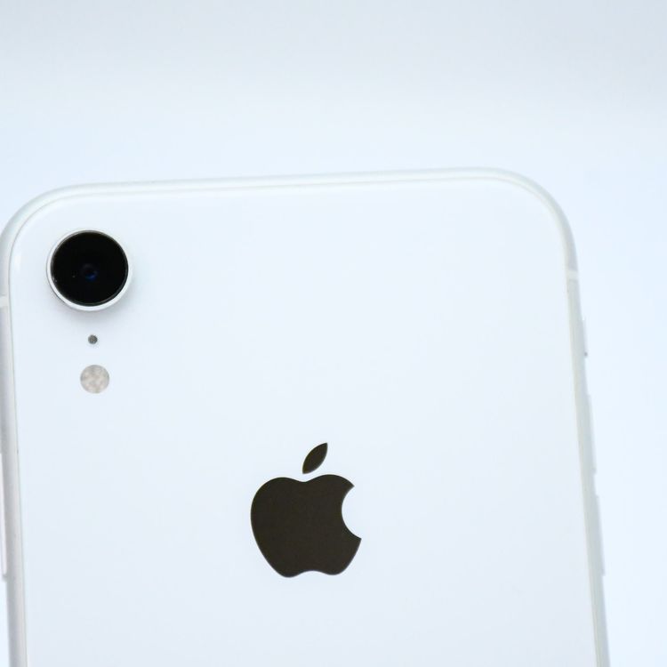 ڽХåƥ꡼ 80վʡ iPhone XR 64GB ۥ磻
