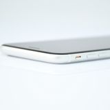 SIM�ե꡼ iPhone SE �裲���� 128GB �ۥ磻��