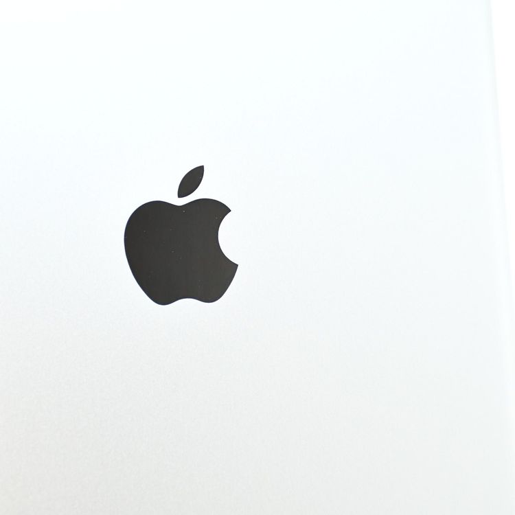 �ڥХåƥ꡼��������95������ʡ�SIM�ե꡼iPad ��9���� 64GB ���ڡ������쥤