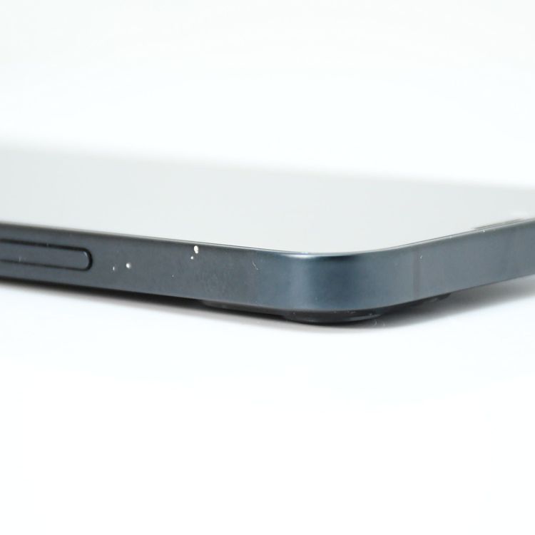 �ڱվ����ʡ�SIM�ե꡼ iPhone13 128GB �ߥåɥʥ���