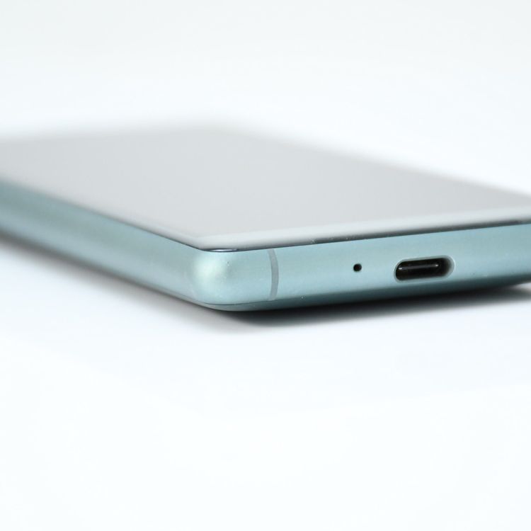 �ڱվ����ʡ������ɹ���SIM�ե꡼ docomo Xperia XZ2 Compact SO-05K