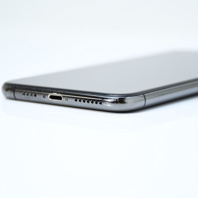 �ڱվ����ʡ�ư��ġ�����100 %��SIM�ե꡼iPhone XS Max 512GB