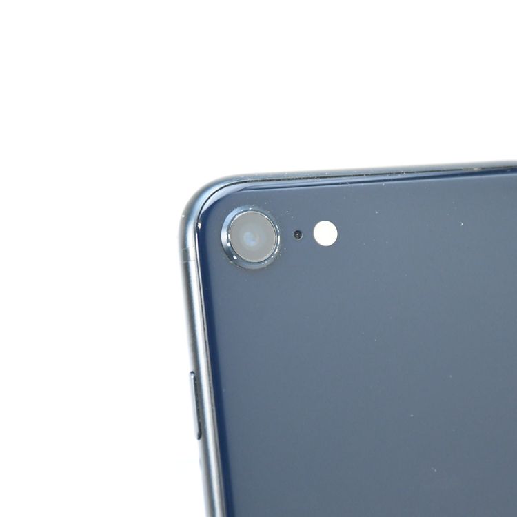 �ڽ����Хåƥ꡼95%��docomo SIM�ե꡼ iPhoneSE �裳���� 64GB�ߥåɥʥ���