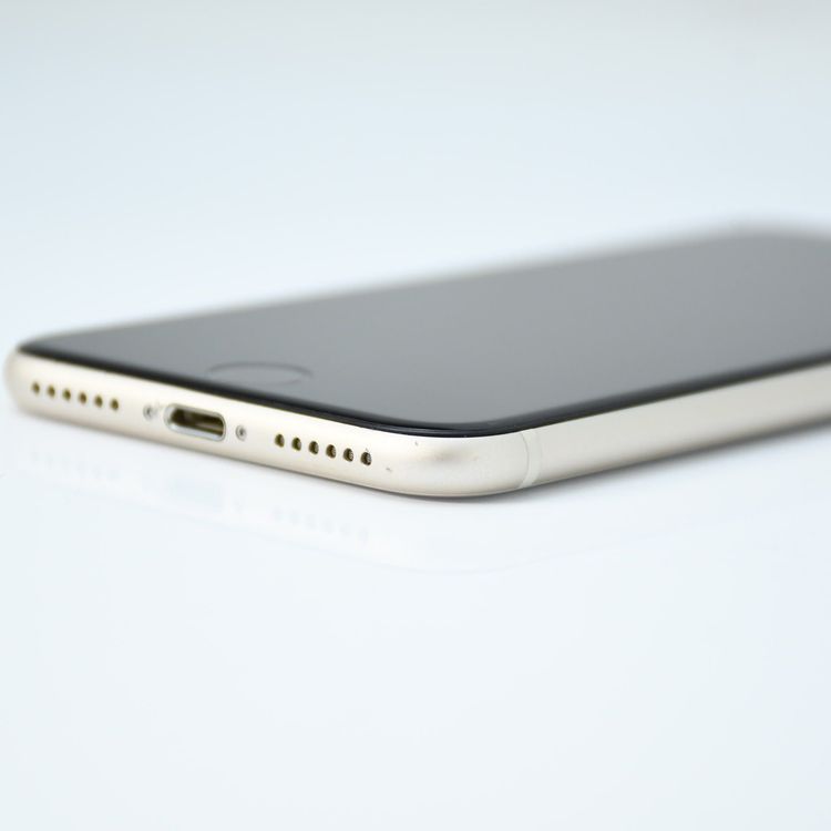 ʡưġ100 % SIMե꡼ iPhoneSE 裳 64GB 饤