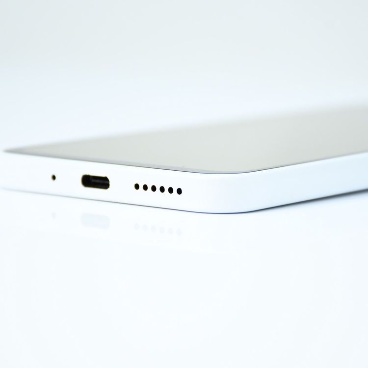 Y!mobile SIM�ե꡼Libero 5G III A202ZT �ۥ磻��