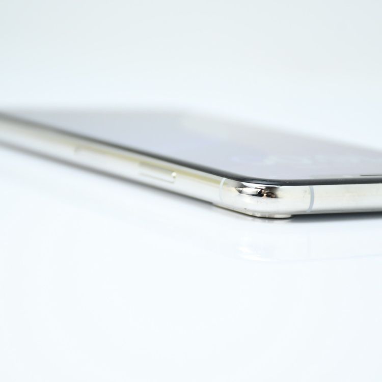 �ڱվ����ʡ�docomo SIM�ե꡼ iPhone XS 512GB ����С�