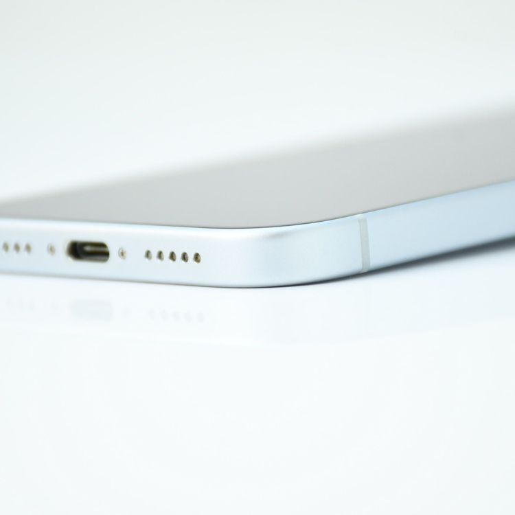 �����ʡ�SIM�ե꡼ iPhone15 128GB �֥롼