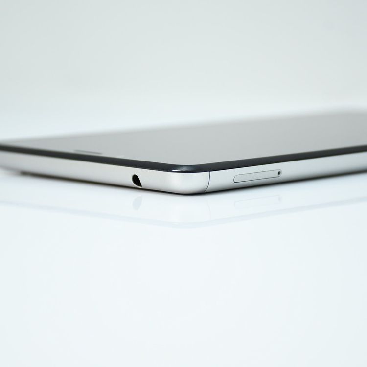 �����ʡ�NEC LAVIE Tab E 7SD1 8����� ����С� Wi-Fi��ǥ�