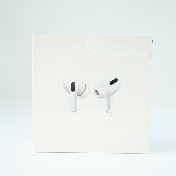 �ڿ���̤������AirPods Pro ��1���� with MagSafe Case MWP22J/A