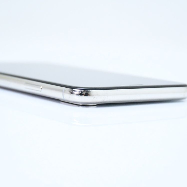ưġ100 %SIMե꡼ au iPhone X 256GB С