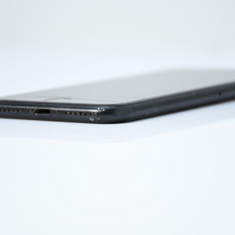 ��ư���ǽ���Хåƥ꡼�������� 86���SIM�ե꡼ iPhone7 128GB �֥�å�