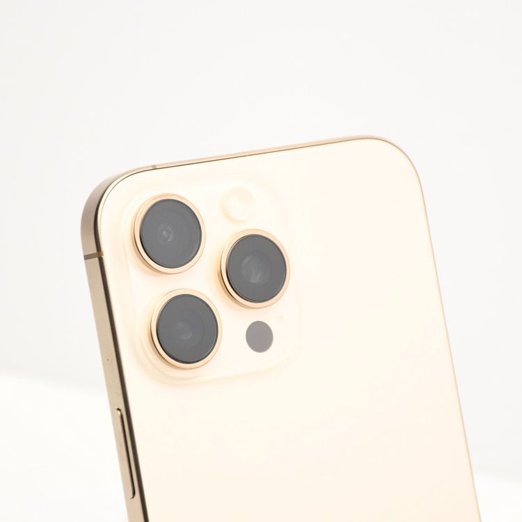 �ڶ˾����ʡ�au SIM�ե꡼ iPhone16 Pro Max 256GB �ǥ����ȥ����˥���
