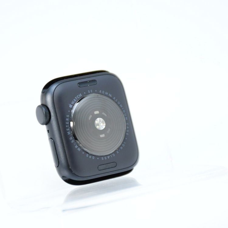 �ڿ���Ʊ�͡��Хåƥ꡼��������100���Apple Watch SE ��2���� GPS 40mm