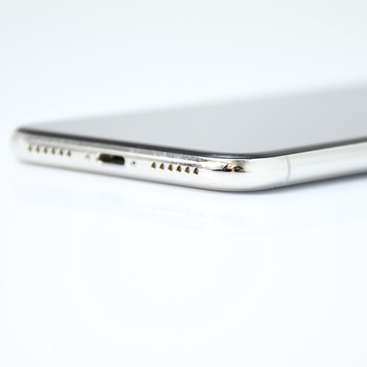 �ڱվ����ʡ������Хåƥ꡼100���docomo SIM�ե꡼ iPhone X 64GB ����С�