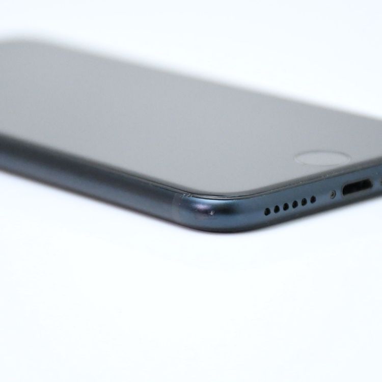 ưġ100 %ʡau SIMե꡼ iPhoneSE 裳 64GBߥåɥʥ