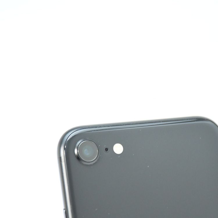 �ڽ����Хåƥ꡼81���SIM�ե꡼ iPhone SE �裲���� 64GB �֥�å�