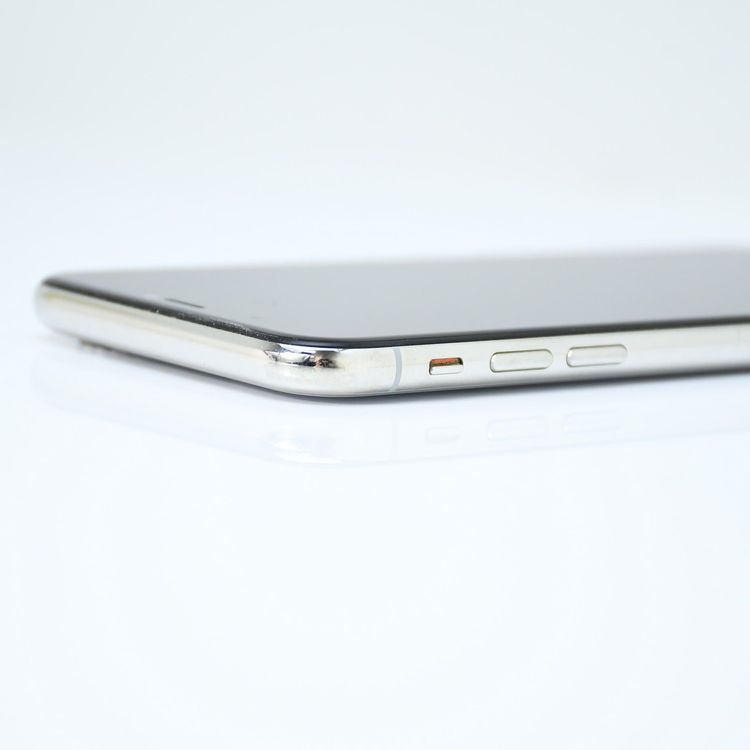 �ڱվ����ʡ�docomo SIM�ե꡼ iPhone X 64GB ����С�